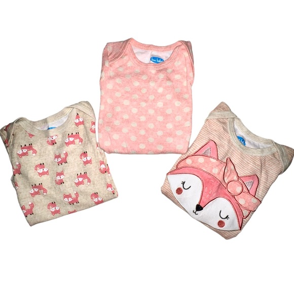 🎀3/$23🎀 Fox Onesie Bundle - Picture 7 of 9